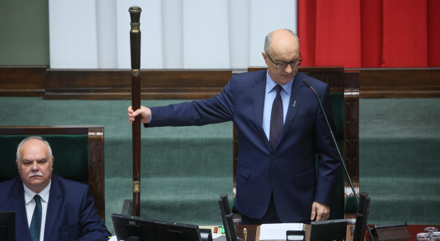 E-zdrowie, szkolenie medyków, nowa akademia medyczna. 12-15 maja posiedzenie Sejmu