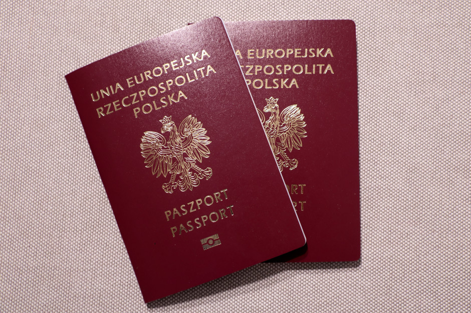 Rząd zaostrza przepisy. Będzie trzeba podpisać akt lojalności wobec Polski
