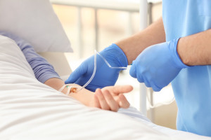 Nowe terapie w reumatologii. PTR ocenia korzystnie i proponuje poszerzenie dostępności