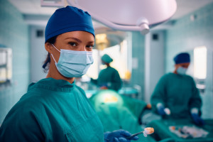 "Szpital dla VIP-ów" poszukuje pielęgniarek. Podano, ile można zarobić