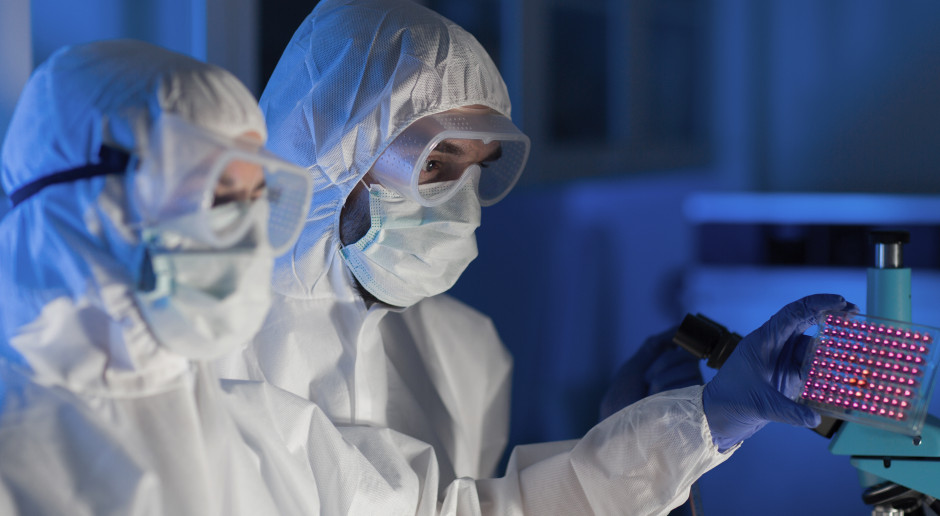 Powoduje ebolę, nie ma na niego szczepionki i leczenia. Śmiertelność choćby 40 procent