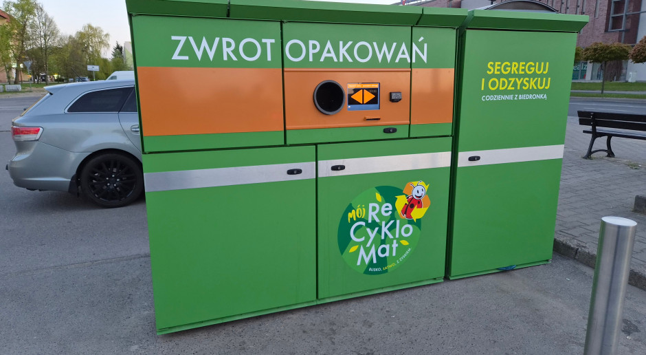Biedronka zmienia zasady. Gotówka za kaucję nie zawsze będzie wypłacana