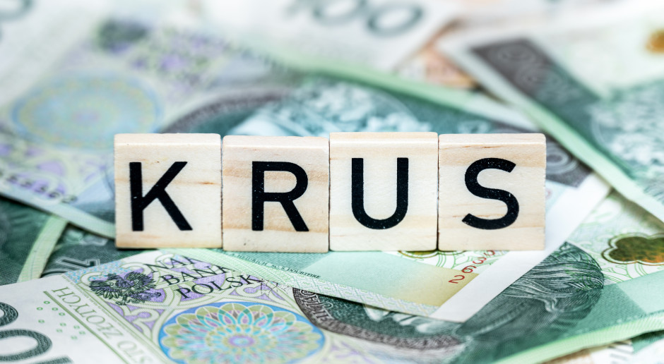 Likwidacja przywilejów: wszyscy pójdą do ZUS? Ekspertka: zgubny pomysł