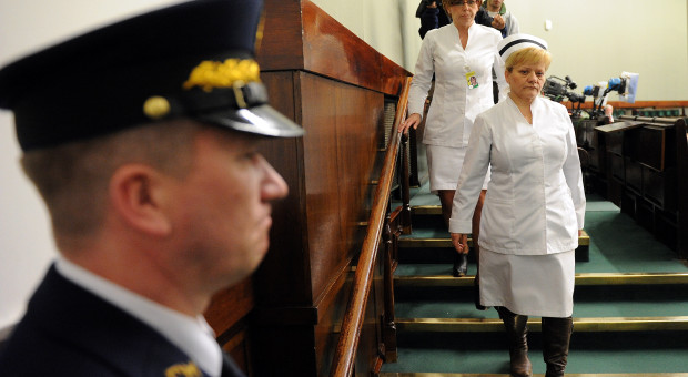Nowe kształcenie położnych, gotowość do pandemii. 27-29 maja kolejne posiedzenie Sejmu