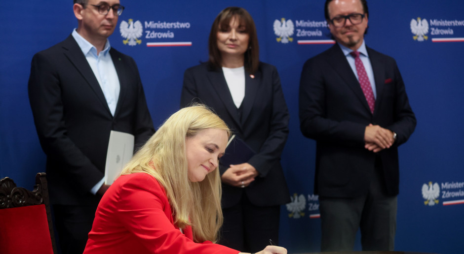 Orlen, LOT, PKP i PZU wchodzą do gry o zdrowie Polaków. Rząd rusza z wielką akcją