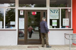 Niekontrolowana konsolidacja podstawowej opieki zdrowotnej? Ministerstwo dostrzega problem