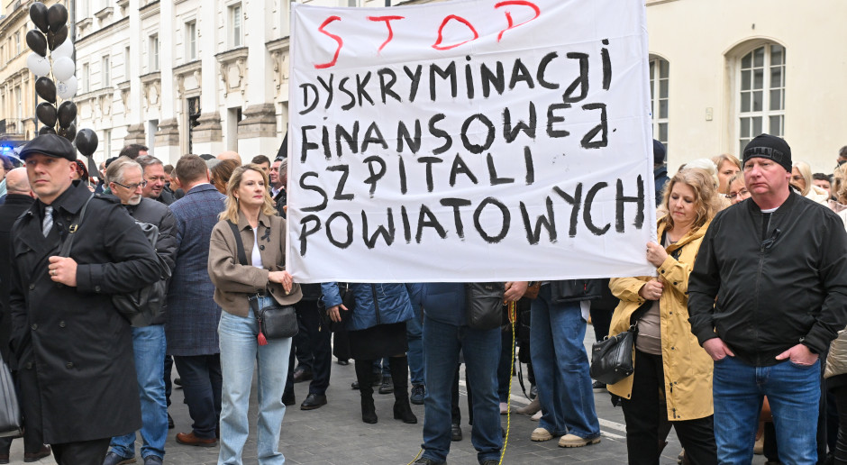 Szpital w Mławie bez leków, a to tylko wierzchołek. "Obawiam się, iż to nagle gruchnie"