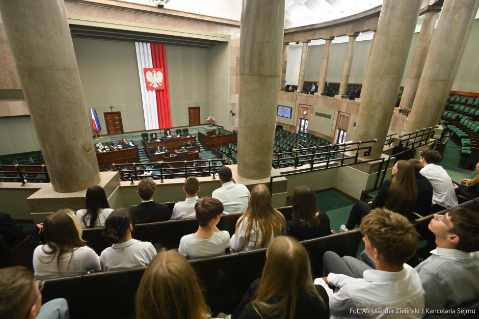 Ochrona doktorantów po ewaluacji: nie stracą przewodów przez słabszą ocenę uczelni