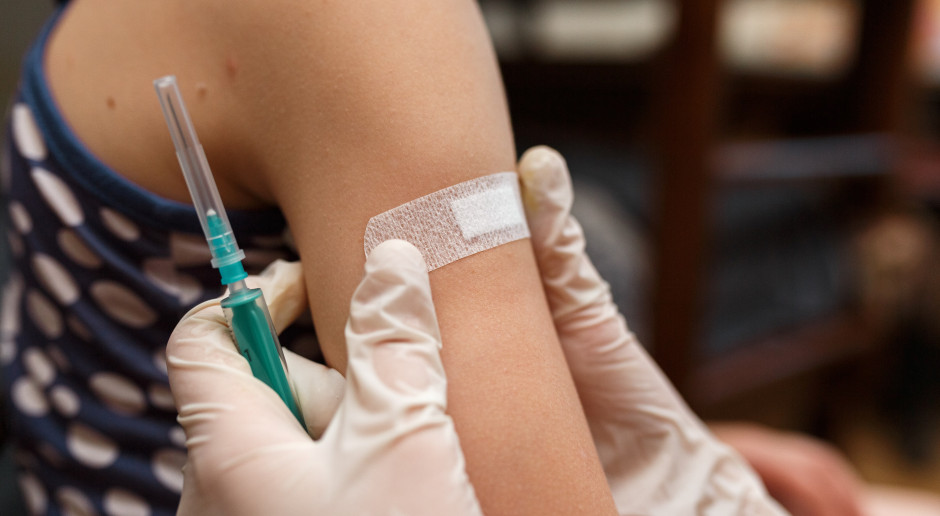 Eksperci: wskaźnik szczepień przeciw HPV to w Polsce zaledwie 17-18 proc. W Wielkiej Brytanii - 85 proc., w Portugalii - 91 proc.