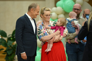 Tusk o in vitro: mamy 15 tysięcy więcej skarbów. Wzrośnie finansowanie