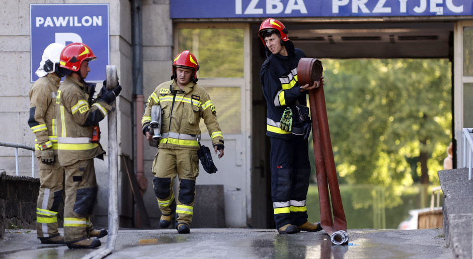 W izbie przyjęć pacjent rozpalił ognisko. Wstrzymano przyjęcia