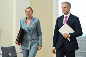Od 1 września zakaz smartfonów w podstawówkach. Rząd przyjął projekt