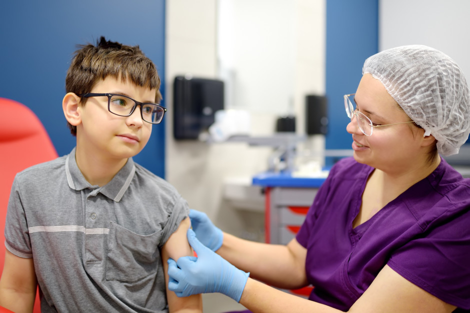 Szczepienia HPV w szkołach strzałem w dziesiątkę. Problem jest gdzie indziej