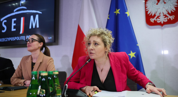 W Sejmie gorąca dyskusja o "Lex Szarlatan". Rzecznik miałby być sędzią i prokuratorem