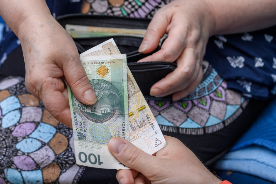 366,68 zł dla seniora od ZUS. Nie trzeba składać wniosku: tylko jeden warunek