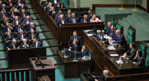 Sejm uchwalił bon senioralny. Nowe świadczenie dla osób 65+