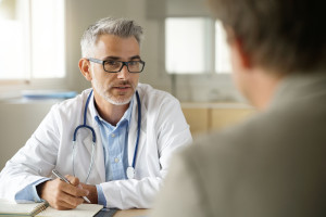 Karta diagnostyki i leczenia onkologicznego na etapie podejrzenia. Wciąż nie wszyscy dostają