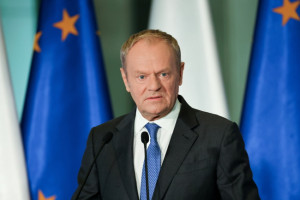 Nagła zmiana planów. Rada Ministrów zajmie się zarobkami lekarzy. Tusk: musimy to przeciąć