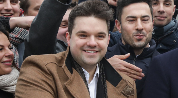 Szef rządowej agencji po aferze z 1,6 mln zł pensji: "trzeba ograniczyć skrajnie wysokie zarobki"