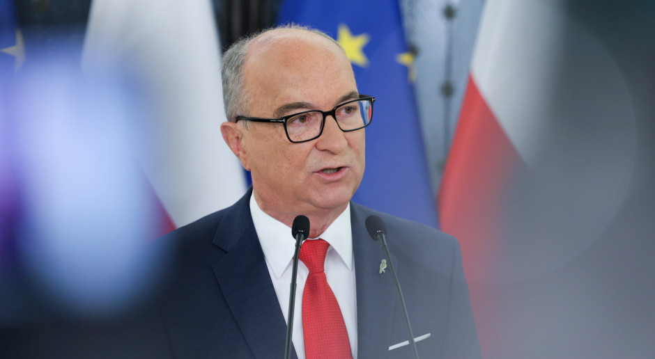 Lewica o radykalnych zmianach. Lekarz musiałby wybrać: publiczny szpital albo "prywata"