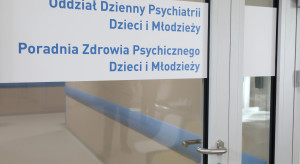 2 tysiące dzieci w kolejce. 23 mln zł więcej na psychiatryczne oddziały dzienne i hostele