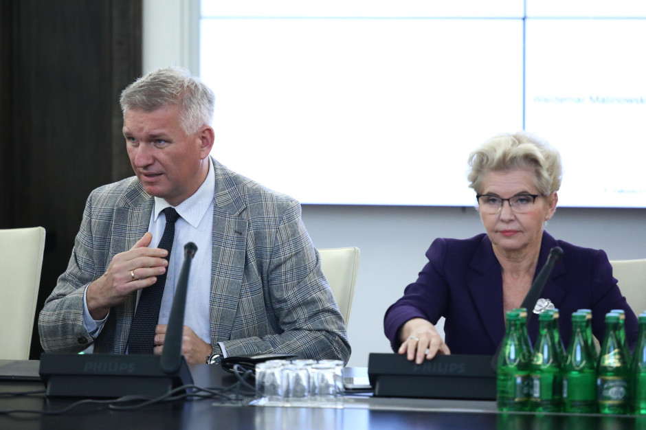 Wynagrodzenia medyków po numerze PESEL. Senacka Komisja Zdrowia dała zielone światło