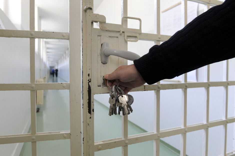 3 lipca mija termin. Więzienia i areszty szukają do pracy: 6,7 tys. zł na start