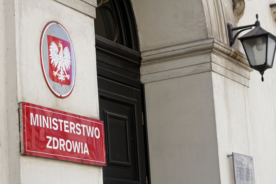 Zmiany w składce zdrowotnej, NFZ i chorobach rzadkich. Projekt wraca do prac rządu