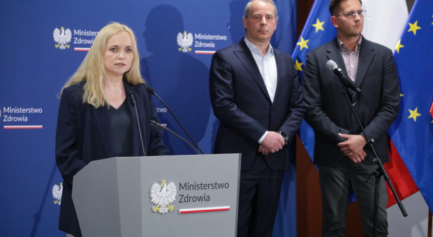 9,25 mld zł z NFZ na podwyżki w ochronie zdrowia. Ministra zatwierdziła