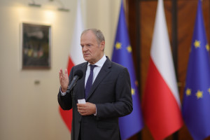 Limity wynagrodzeń i czasu pracy lekarzy. Rząd daje pół roku na zmianę umów