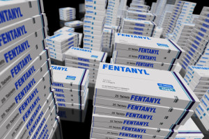 Kradzież fentanylu w Rzymie: 20 tys. dawek zniknęło z sejfu, rząd reaguje