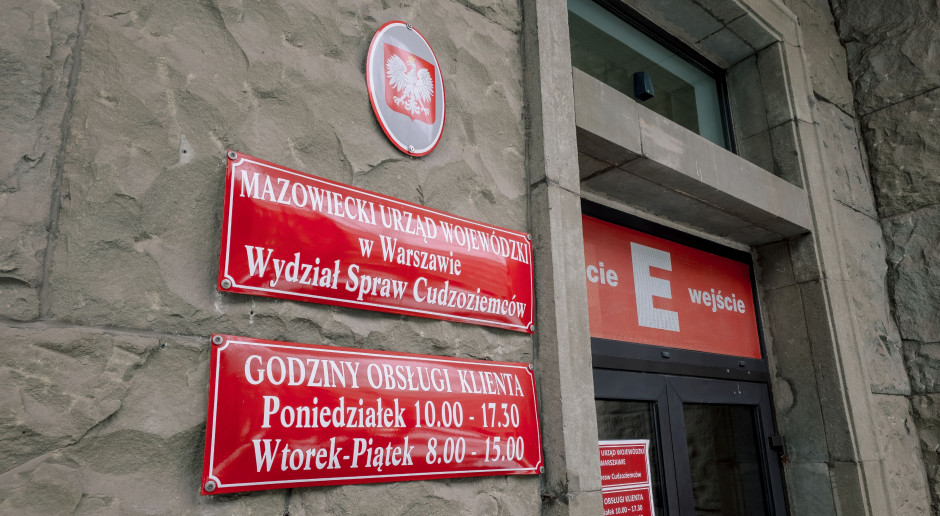 Szybsza legalizacja pobytu dla wybranych cudzoziemców. Rząd szykuje nowe przepisy