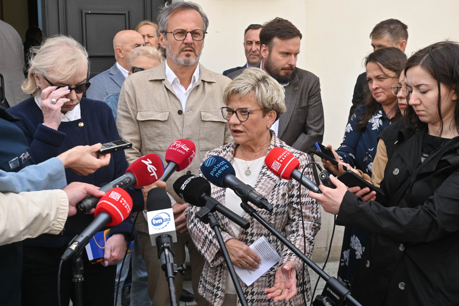 "Tak ważne zmiany nie mogą być bez udziału partnerów społecznych". Zespół trójstronny oczekuje obrad z ministrą