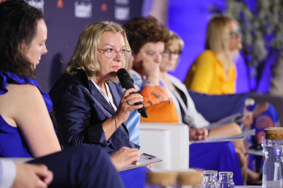 Od profilaktyki po zdrowie psychiczne. Eksperci o największych wyzwaniach zdrowia dziewczynek