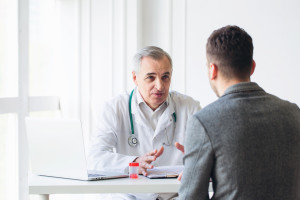 Ochrona przed HIV dostępna, ale płatna. Eksperci: potrzebne świadczenie gwarantowane dla 30 tys. Polaków
