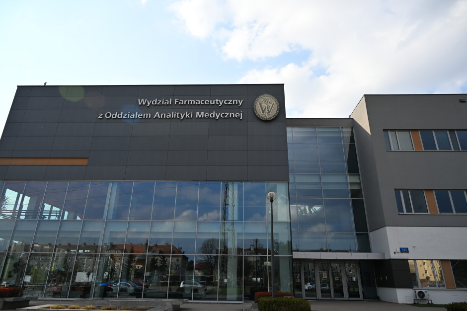 Dwa roczniki na maturze, więcej chętnych na studia. Medycyna i psychologia na czele