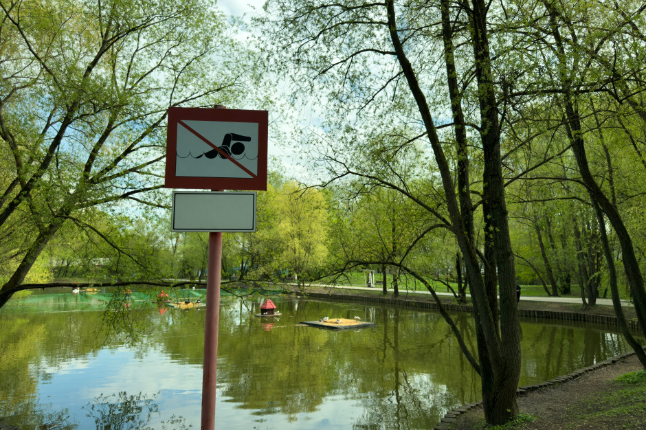 Jakość wody w kąpieliskach pod lupą: rząd odpowiada na zarzuty Komisji Europejskiej