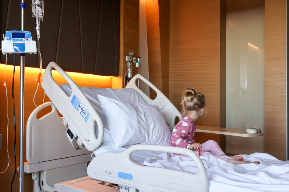 Chirurgia dziecięca w Płocku bez ostrego dyżuru do odwołania. Szpital tłumaczy decyzję