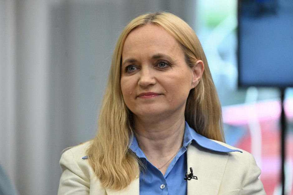 Do 40 tys. zł na jednym etacie. Ministra zdrowia wyjaśnia zasady limitów płac dla lekarzy
