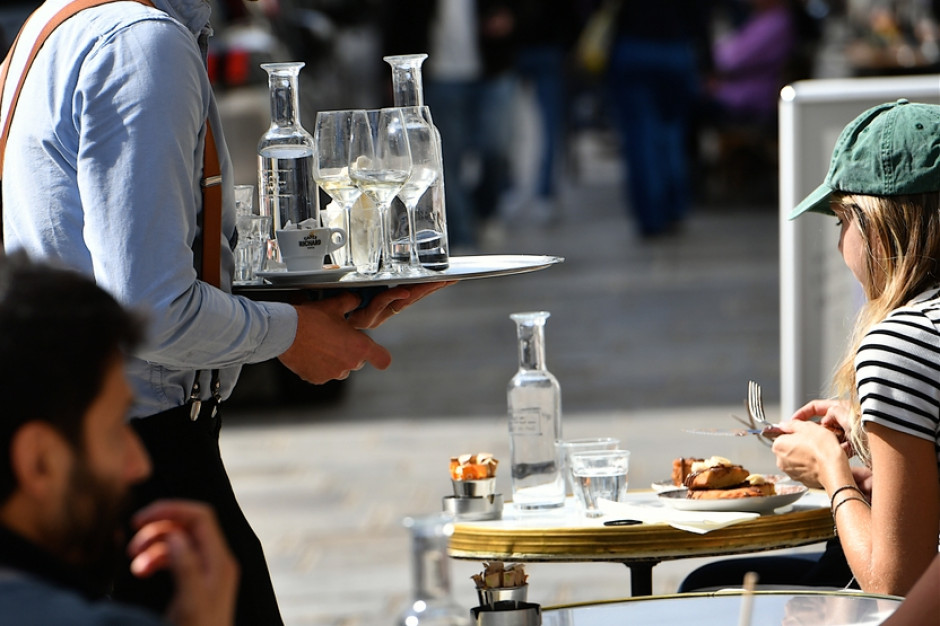 Nie będzie darmowej kranówki w restauracjach. Ministerstwo zmieniło zdanie