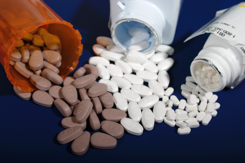 Napędzają rozprzestrzenianie się raka. Pod lupą popularne leki na cholesterol