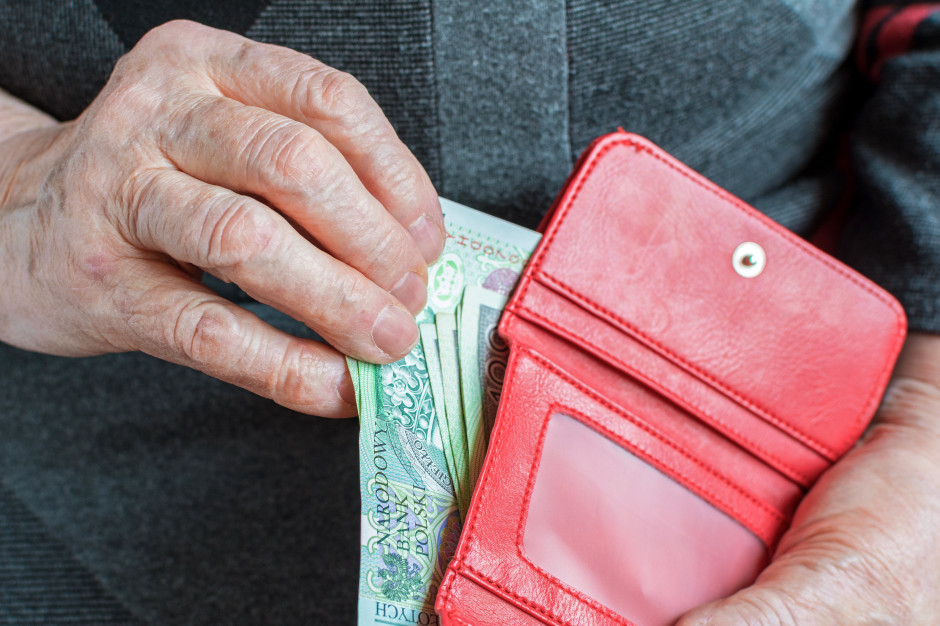 Do 911 tys. zł „zamrożonych” w składkach. Chcą mieć dwie emerytury, sprawa w Senacie