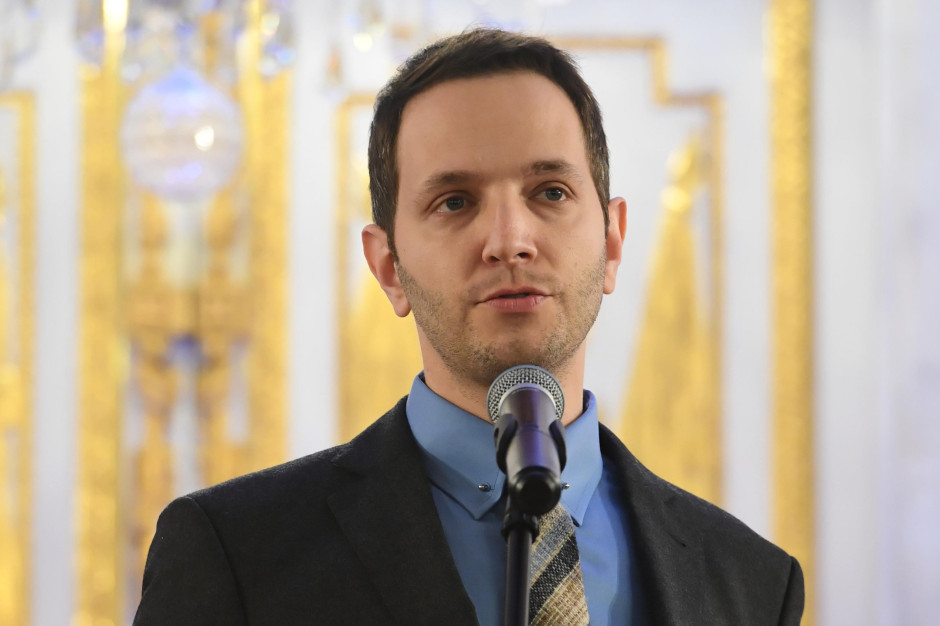 Szarlatani dostają państwowe dyplomy. Lekarz: tak legalnie okrada się chorych. Apel do prezydenta