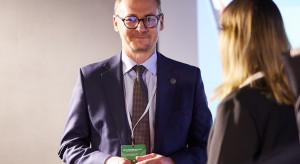 Lekarze krytykują kontrakty, ale na nich skorzystali? "Nauczyliśmy się w tym systemie funkcjonować"
