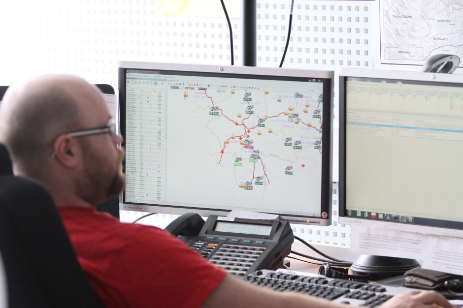 Nawet 150 zgłoszeń na dyżurze. "Obciążenie jest niemal dwukrotnie większe"