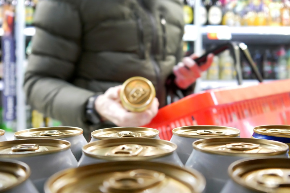 "Skojarzenie ze sprawnością fizyczną i atrakcyjnością". Jest zawiadomienie do prokuratury ws. reklam