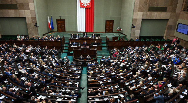 Sejm wraca do pracy po wakacjach. W planie m.in. bezpieczeństwo danych medycznych