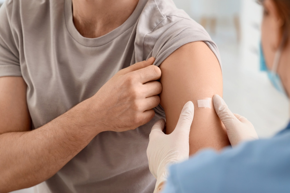 Tym osobom farmaceuta odmówi szczepienia. Ważne zasady w aptekach