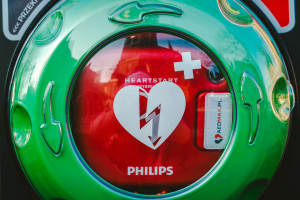 274 mobilne defibrylatory AED ze Szczecińskiego Budżetu Obywatelskiego do końca 2026 r.