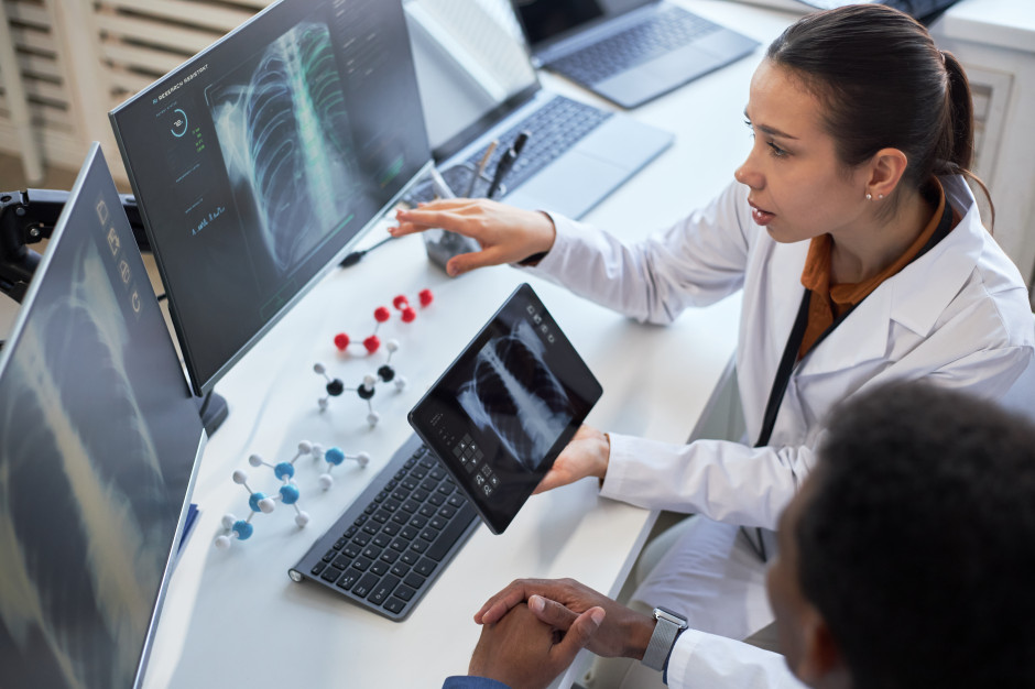 11,5 lekarza na 100 000 mieszkańców. Radiologia wąskim gardłem amerykańskiej medycyny